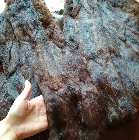 Vintage fur capelet - Picture 4 of 16